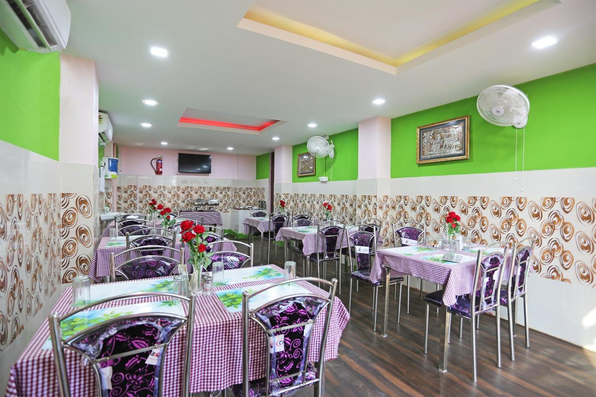 Hotel Grand Paradise Μπουμπάνεσβαρ Εξωτερικό φωτογραφία