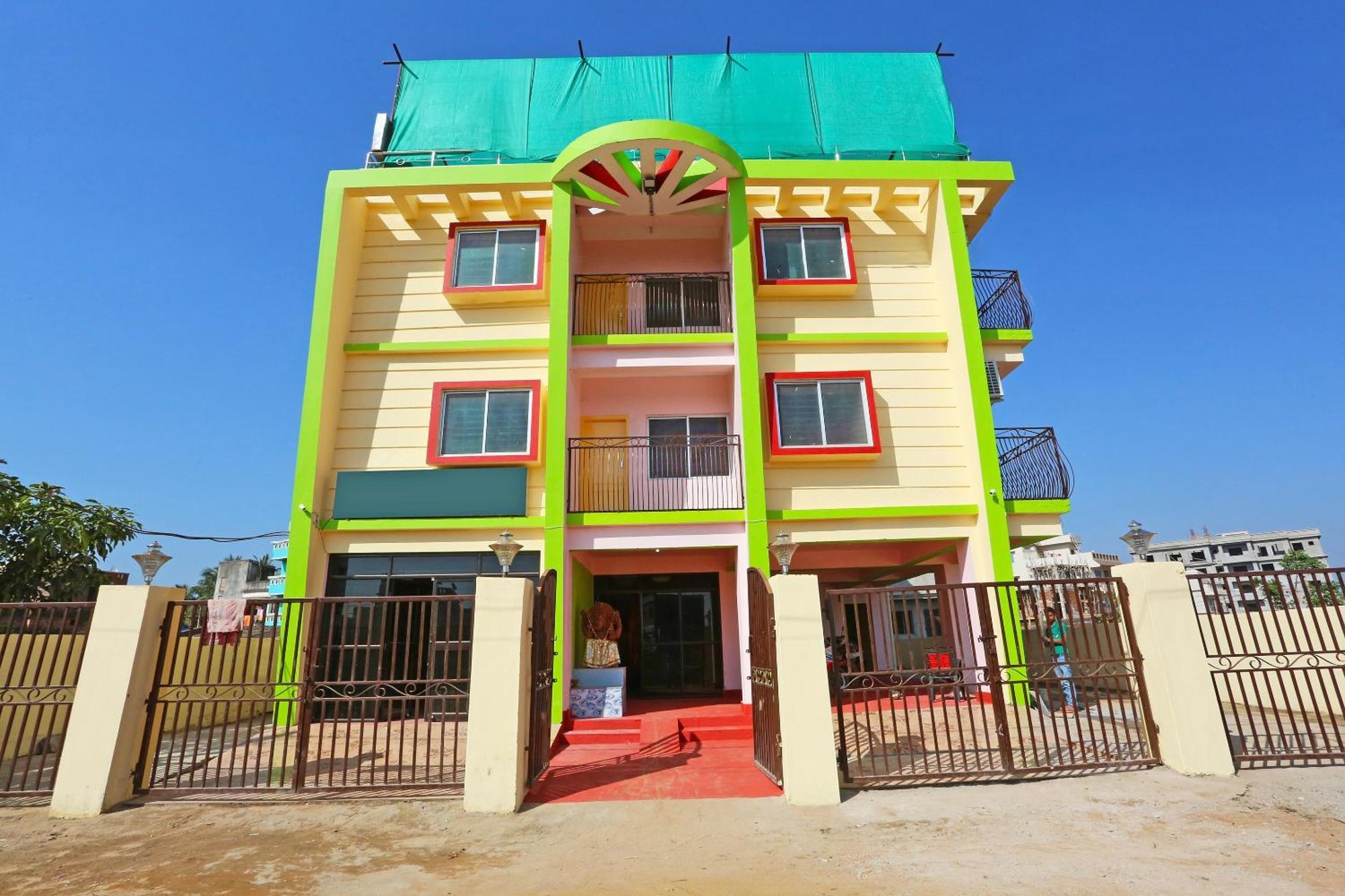 Hotel Grand Paradise Μπουμπάνεσβαρ Εξωτερικό φωτογραφία