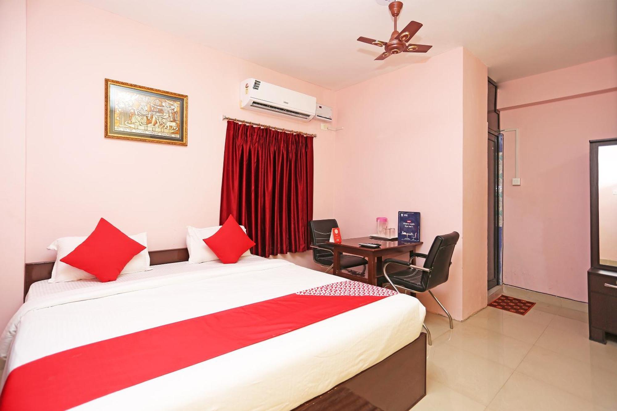 Hotel Grand Paradise Μπουμπάνεσβαρ Εξωτερικό φωτογραφία