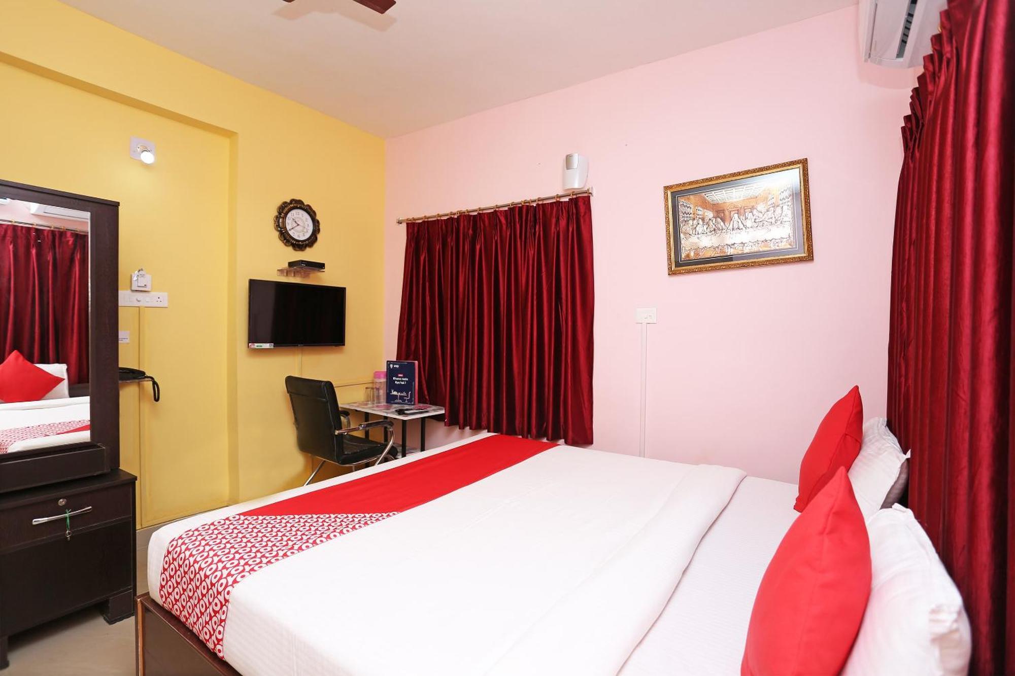 Hotel Grand Paradise Μπουμπάνεσβαρ Εξωτερικό φωτογραφία