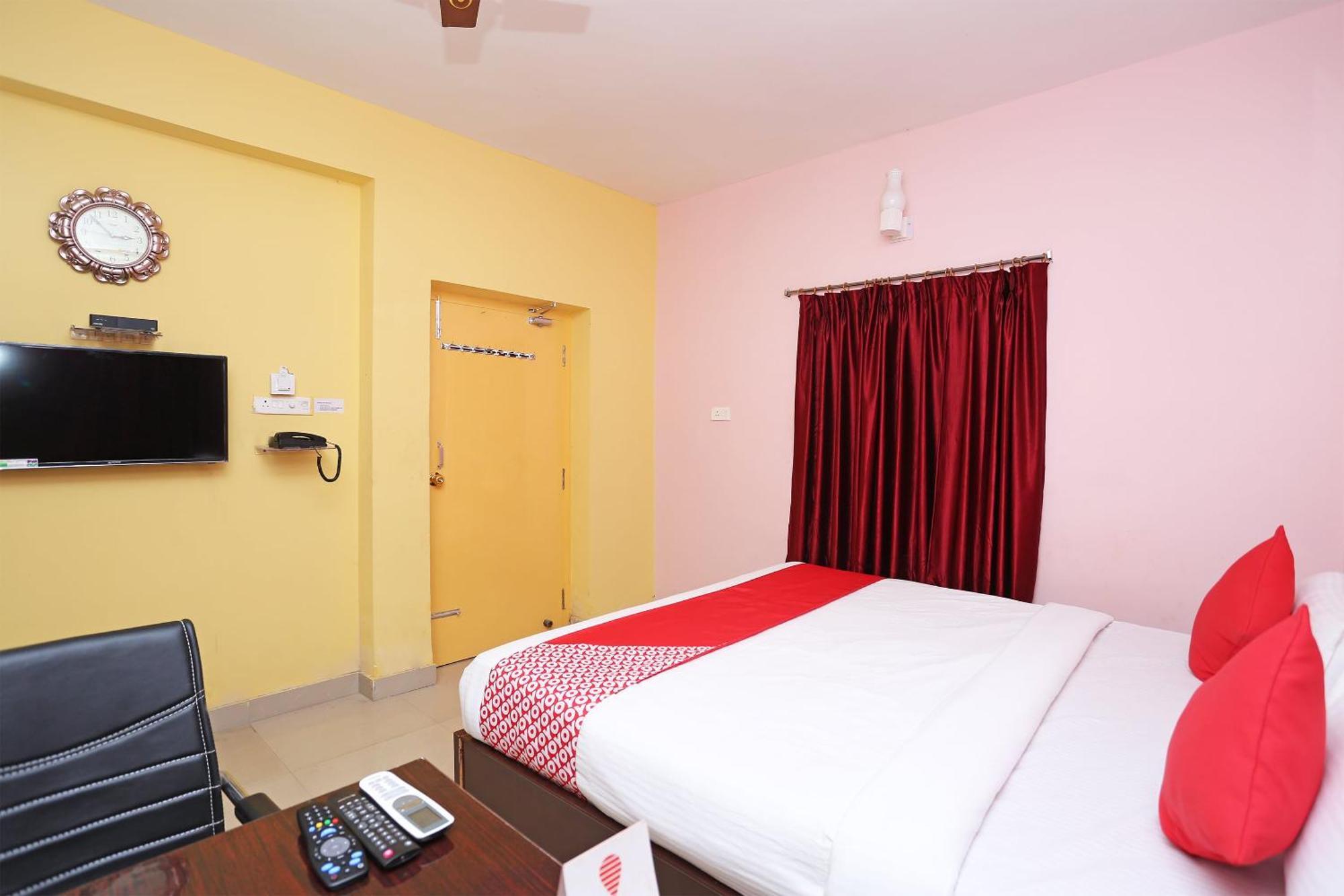 Hotel Grand Paradise Μπουμπάνεσβαρ Εξωτερικό φωτογραφία